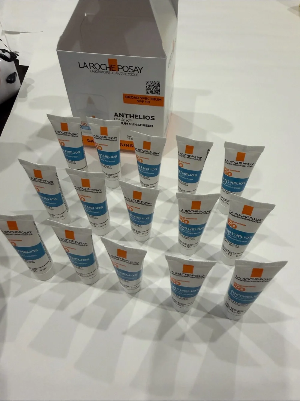 La Roche-Posay Anthelios UV Serum Sunscreen SPF 50 - White